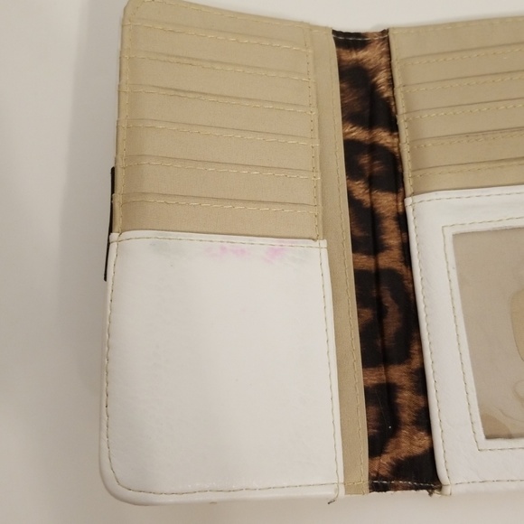 Jessica Simpson Blue Cheetah Pattern Wallet - Picture 4 of 8